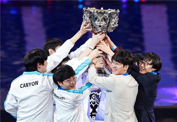 FPX财务总监出问题？俱乐部官方：没这回事